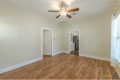 738 N Wall Street, Belton, TX 76513 - Photo 6