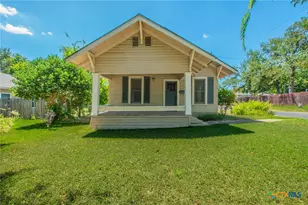 738 N Wall St, Belton, TX 76513 - Photo 2
