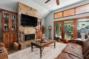 76 Guada Coma Dr, New Braunfels, TX 78130 - Photo 8