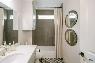 406 W Crestwood Drive #B, Victoria, TX 77901 - Photo 26
