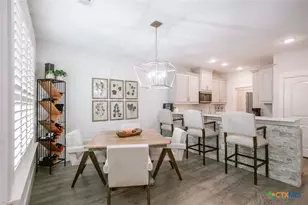 406 W Crestwood Dr, Victoria, TX 77901 - Photo 10