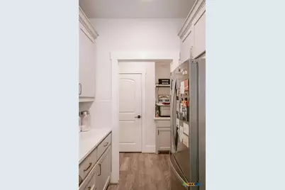 406 W Crestwood Drive #B, Victoria, TX 77901 - Photo 16