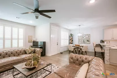 406 W Crestwood Drive #B, Victoria, TX 77901 - Photo 6