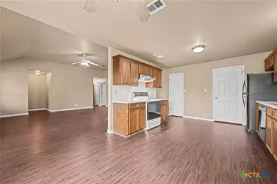 303 Grizzly Trail, Harker Heights, TX 76548 - Photo 18