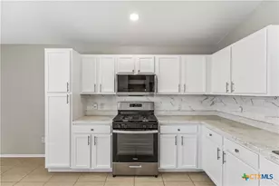 505 Washington Square Dr, Leander, TX 78641 - Photo 12
