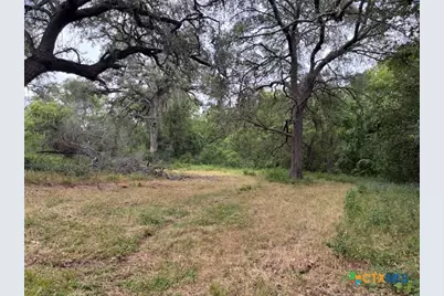 1102 Fm 443, Yoakum, TX 77995 - Photo 12