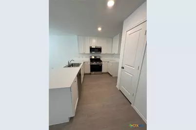 317 Trinity River Holw, San Marcos, TX 78666 - Photo 2