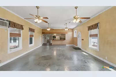 4821 Fm 467, Seguin, TX 78155 - Photo 6