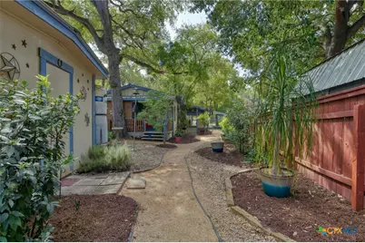 331 River Bend Drive, New Braunfels, TX 78130 - Photo 10
