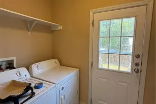 320 Mill St, San Marcos, TX 78666 - Photo 4