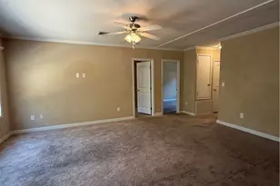 320 Mill St, San Marcos, TX 78666 - Photo 8