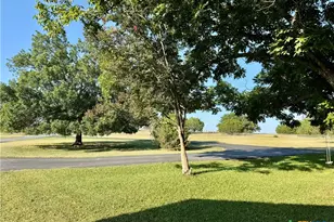 2718 Co Rd 208, Lampasas, TX 76550 - Photo 16