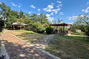 2718 Co Rd 208, Lampasas, TX 76550 - Photo 22