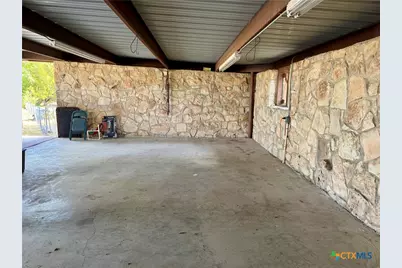 2718 County Road 208, Lampasas, TX 76550 - Photo 24