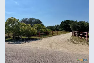 2718 County Road 208, Lampasas, TX 76550 - Photo 36