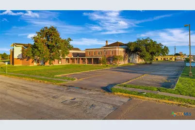 1804 N Laurent Street, Victoria, TX 77901 - Photo 8