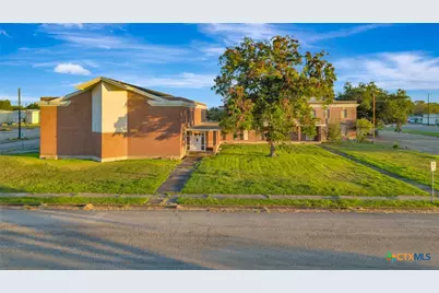 1804 N Laurent Street, Victoria, TX 77901 - Photo 6