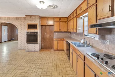 1840 Loop 522, Ganado, TX 77962 - Photo 12