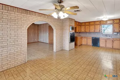 1840 Loop 522, Ganado, TX 77962 - Photo 10
