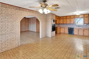 1840 Loop 522, Ganado, TX 77962 - Photo 10