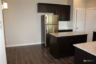 502 Creekside Frst, New Braunfels, TX 78130 - Photo 2