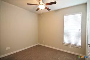 502 Creekside Frst, New Braunfels, TX 78130 - Photo 8