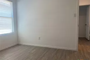 7102 Satellite Wy, San Antonio, TX 78252 - Photo 4