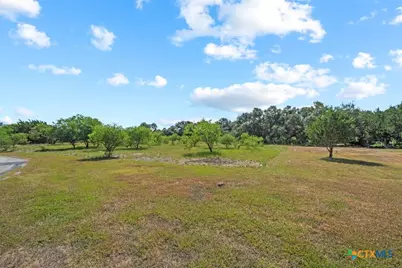 831 Ayers Rock Road, New Braunfels, TX 78132 - Photo 10