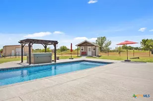 8813 8725 Stallion Rd, Temple, TX 76501 - Photo 4