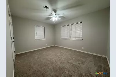 504 E Convent Street, Victoria, TX 77901 - Photo 4