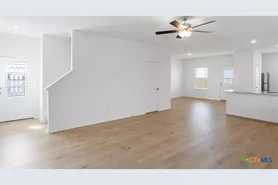 152 SE Wirepass Crest, Jarrell, TX 76537 - Photo 4