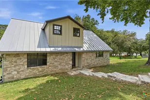 721 Ridgeroad Dr, New Braunfels, TX 78130 - Photo 2