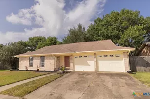 410 Paisano Dr, Victoria, TX 77904 - Photo 2