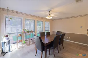 410 Paisano Dr, Victoria, TX 77904 - Photo 16