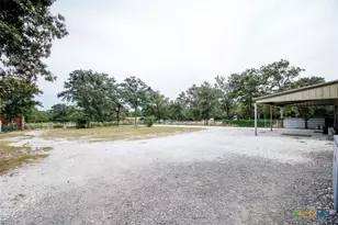 885 Peach Creek Rd, Rosanky, TX 78953 - Photo 32