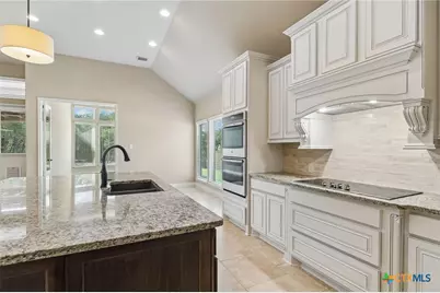 975 Wilderness Oaks, New Braunfels, TX 78132 - Photo 16