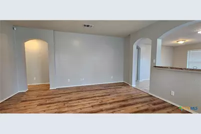 1024 Sandwell Court, Seguin, TX 78155 - Photo 14