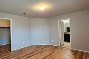 1024S Sandwell Ct, Seguin, TX 78155 - Photo 6