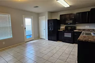 1024S Sandwell Ct, Seguin, TX 78155 - Photo 10