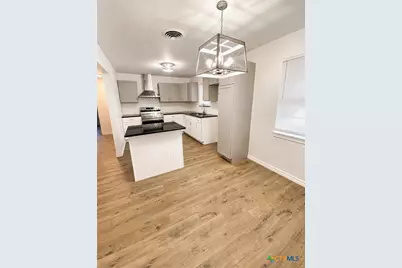 807 Sandy Court, Copperas Cove, TX 76522 - Photo 4