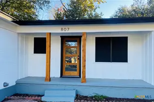 807 Sandy Ct, Copperas Cove, TX 76522 - Photo 2