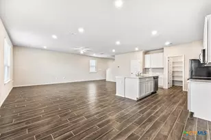 2521 Ayers Dr, Seguin, TX 78155 - Photo 18