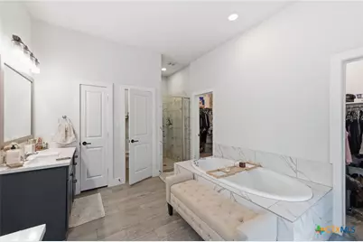 1102 Cadogan Squire, San Antonio, TX 78260 - Photo 14