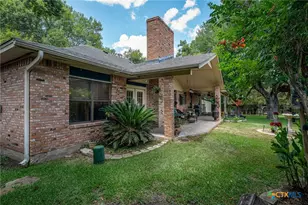 305 Westbend Cir, Seguin, TX 78155 - Photo 18