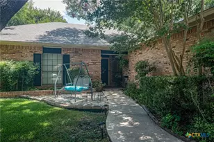 305 Westbend Cir, Seguin, TX 78155 - Photo 32