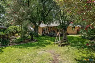 305 Westbend Cir, Seguin, TX 78155 - Photo 20