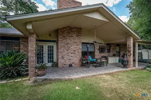 305 Westbend Cir, Seguin, TX 78155 - Photo 24