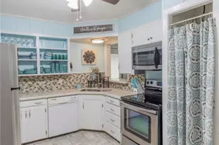 313 3rd St, Cuero, TX 77954 - Photo 12