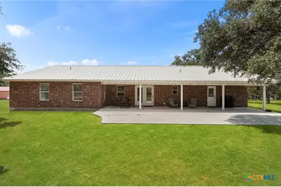 172 Meadow Lake Drive, Seguin, TX 78155 - Photo 34
