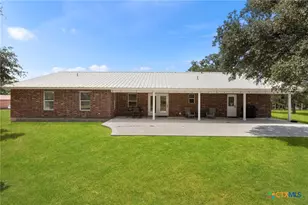 172 Meadow Lake Dr, Seguin, TX 78155 - Photo 34